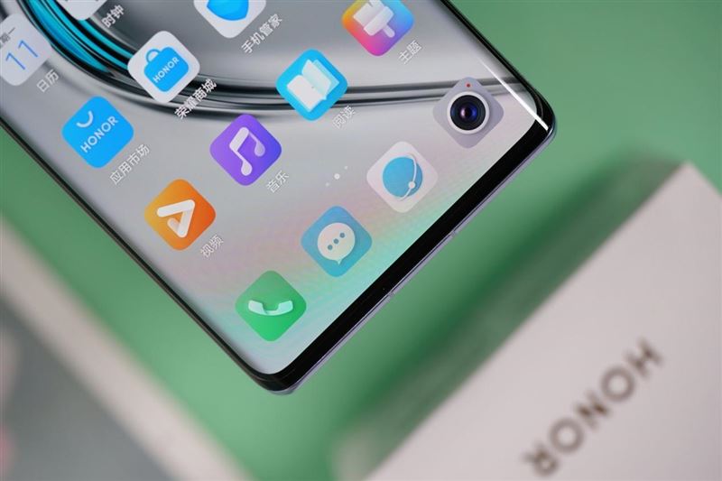 Honor V40